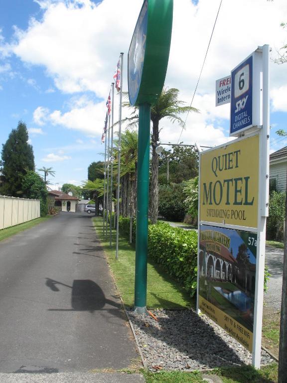 Captains Quarters Motor Motel Cambridge
