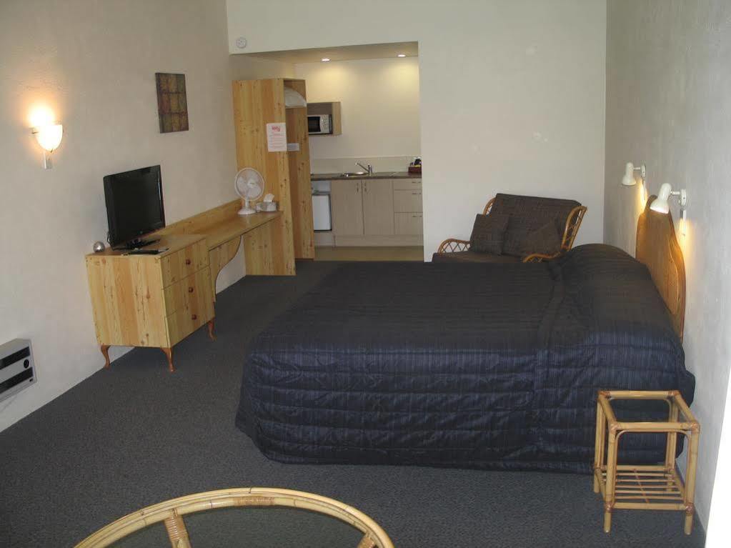 Captains Quarters Motor Cambridge